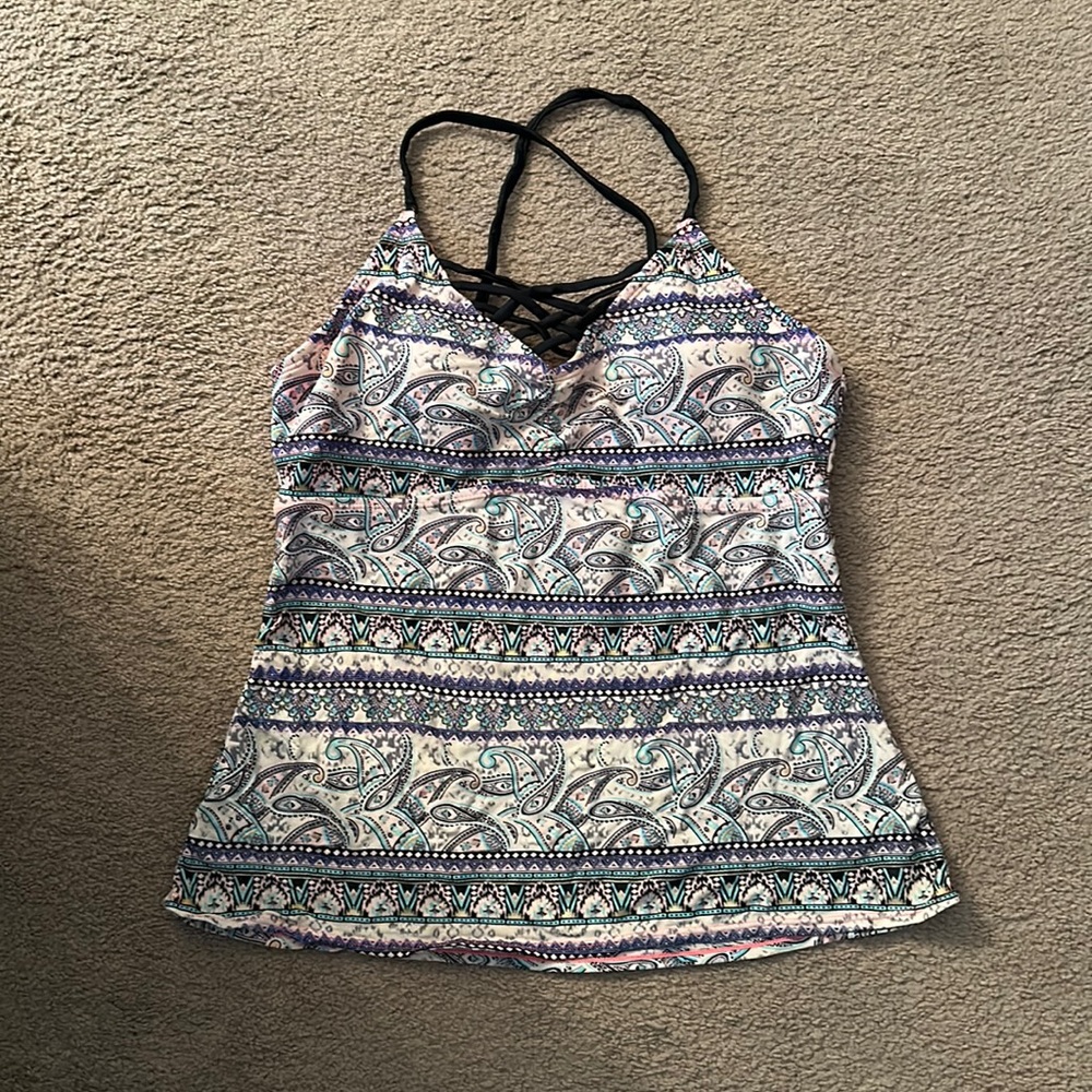 Bathing suit top tankini